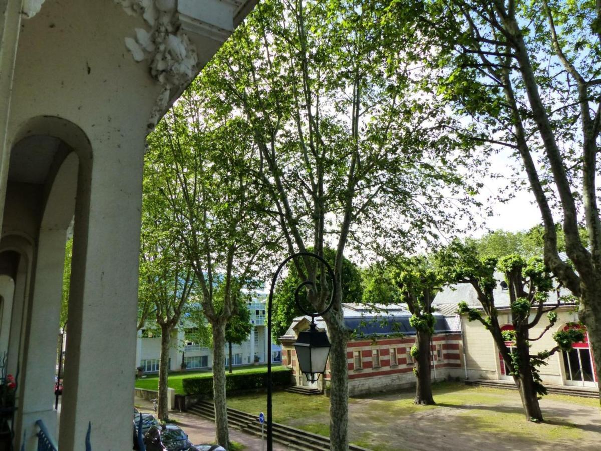 Appartement Elegant Et Confortable Au Coeur De Vichy, Pres De L'Opera Et Des Parcs Napoleon III - Fr-1-489-303 Exterior foto